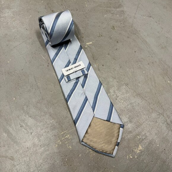 Giorgio Armani Tie Striped 100% Silk Made in Italy Woven Blue 4" - Picture 3 of 5